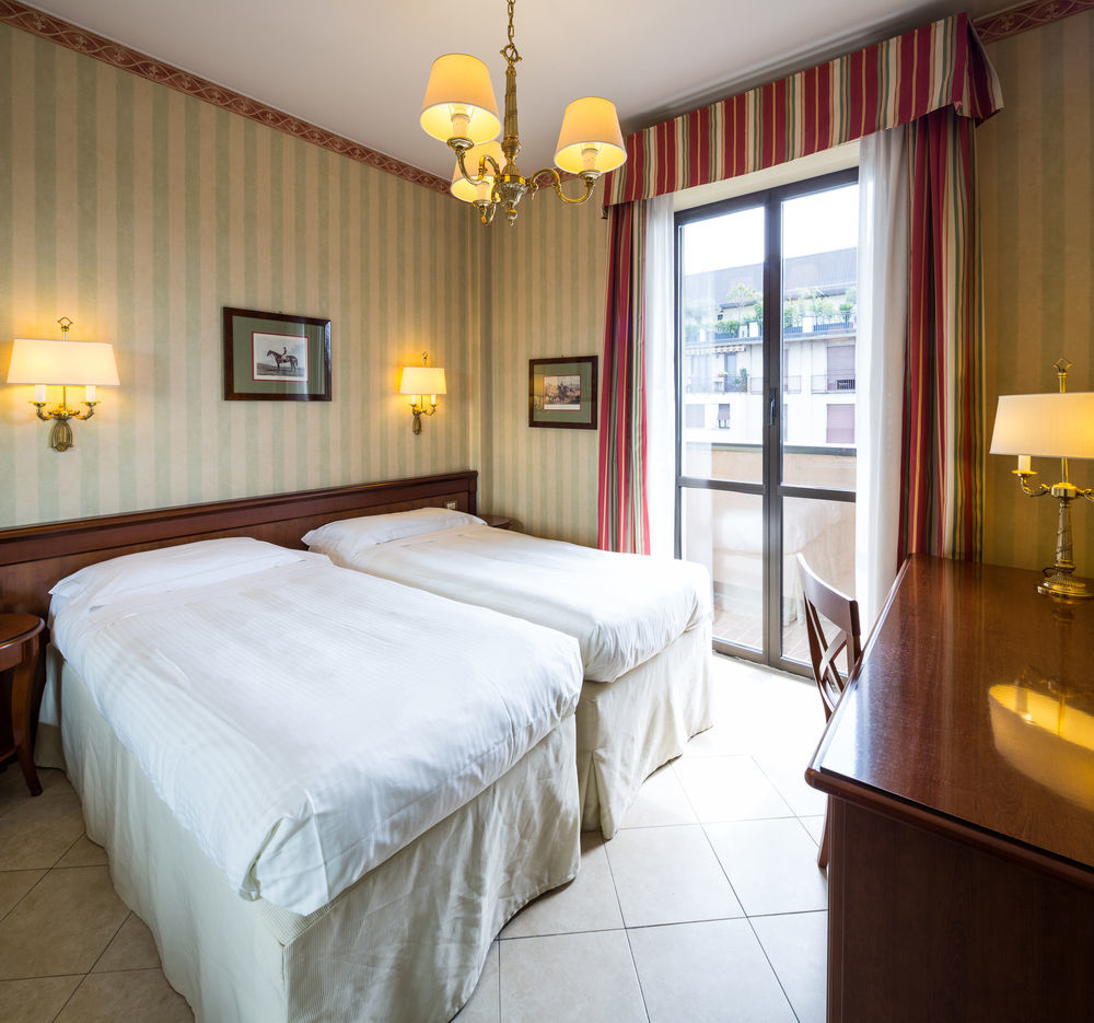 Unaway Hotel & Residence Linea Uno Milano Exterior foto