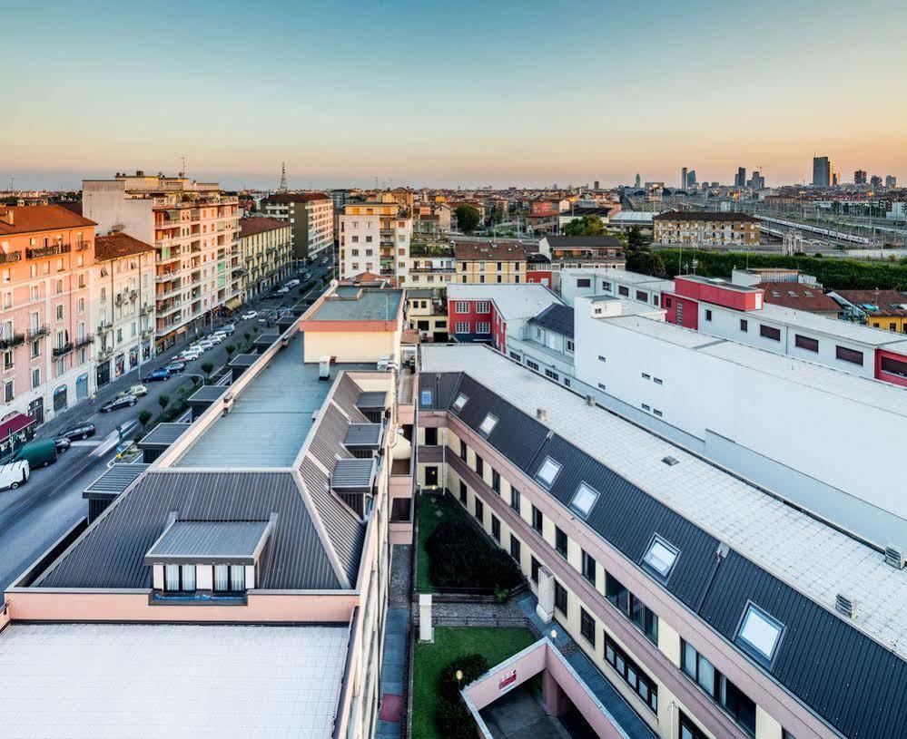 Unaway Hotel & Residence Linea Uno Milano Exterior foto